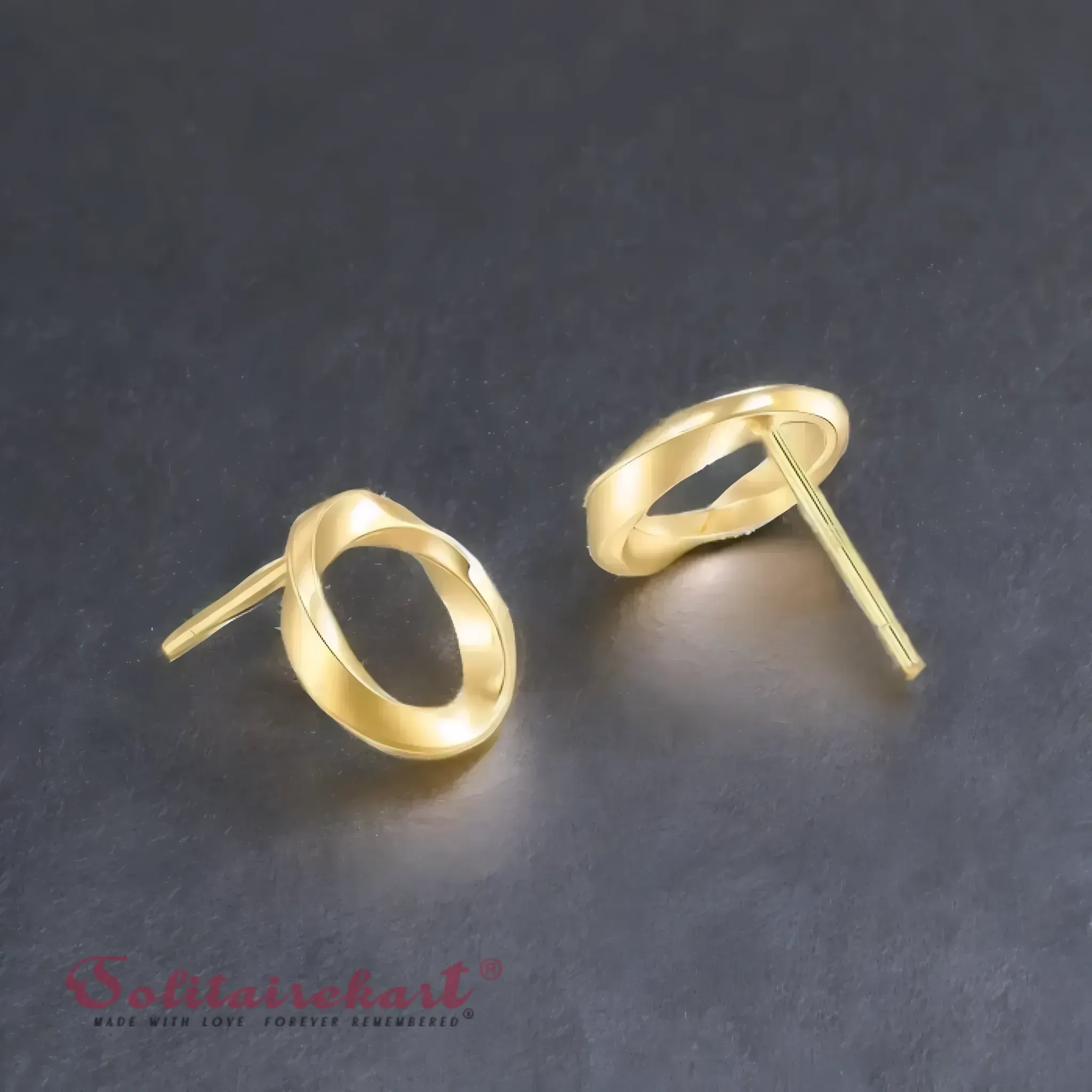 14K Gold 3.18grm Twist Circle Stud