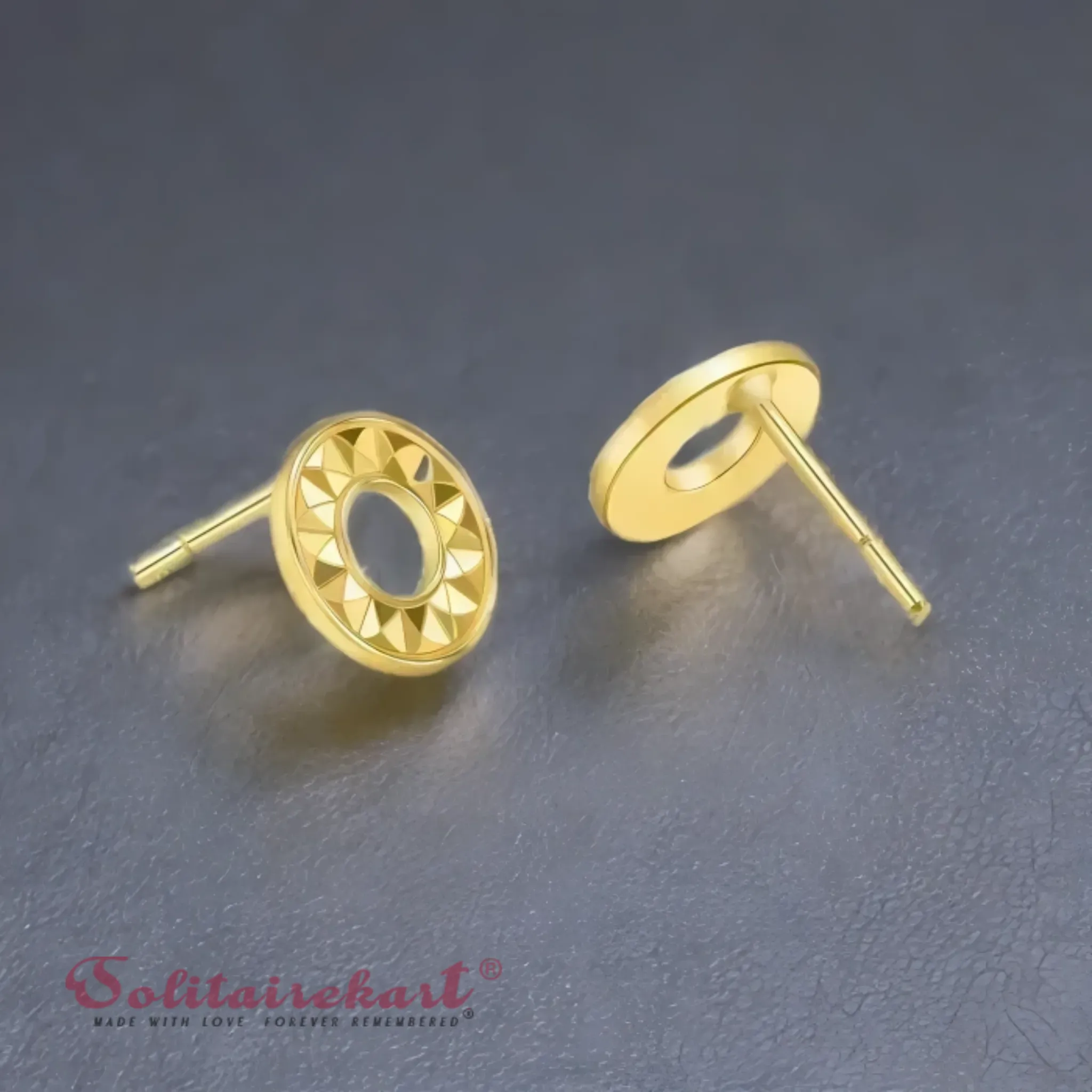 14K Gold 2.55grm Halo Stud
