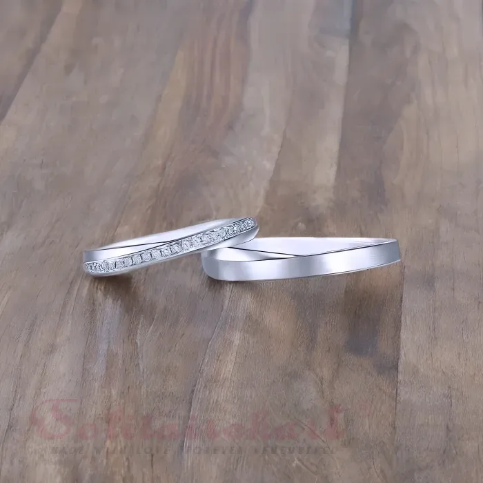 Solitairekart Platinum Cross Style Band Ring 3.518gm For Unisex.