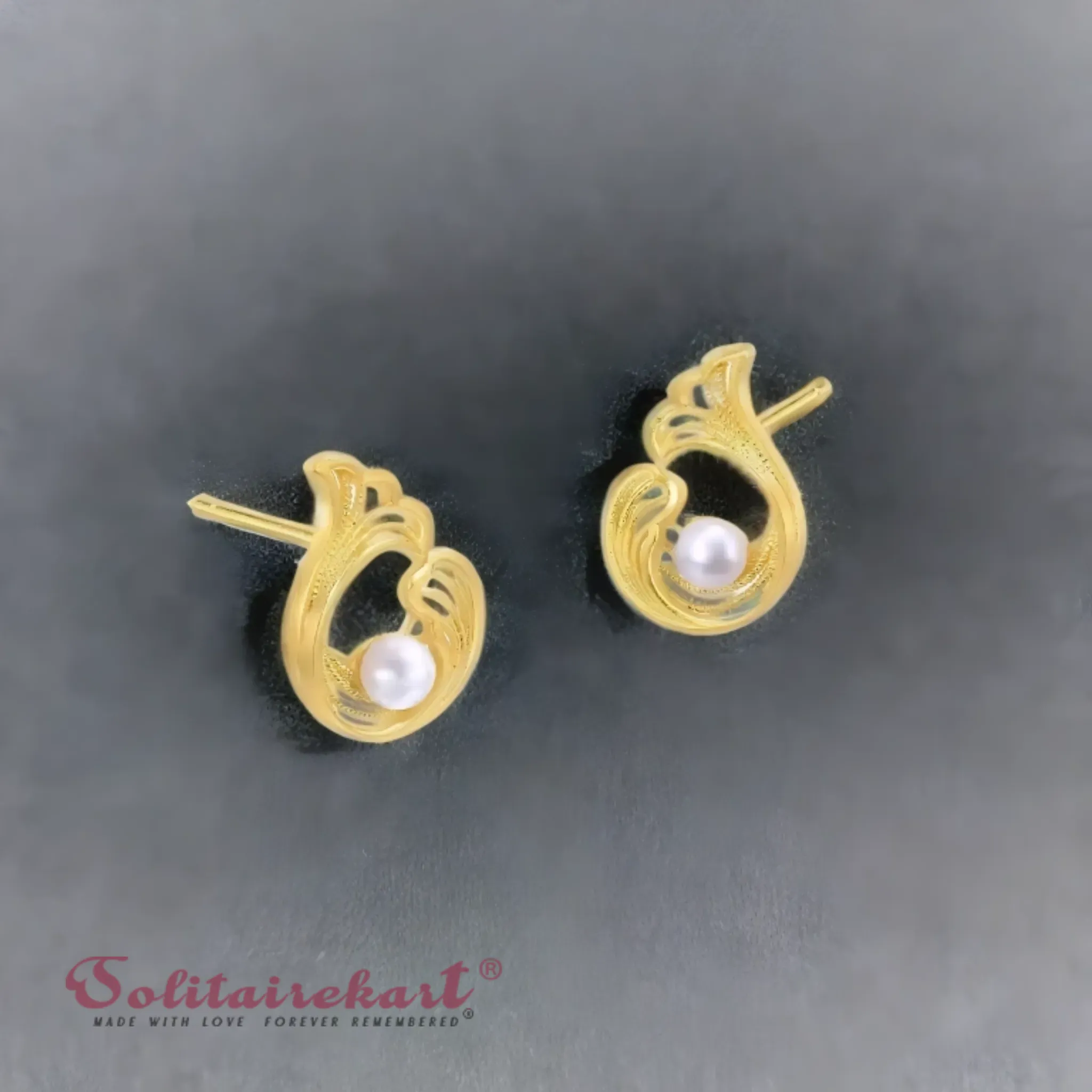 14K Gold 2.58grm Golden Pearl Earrings