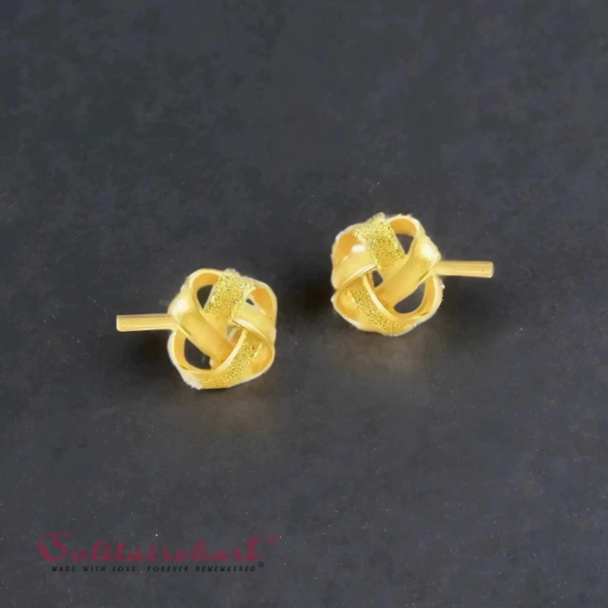 14K Gold 1.51grm Knot Earrings