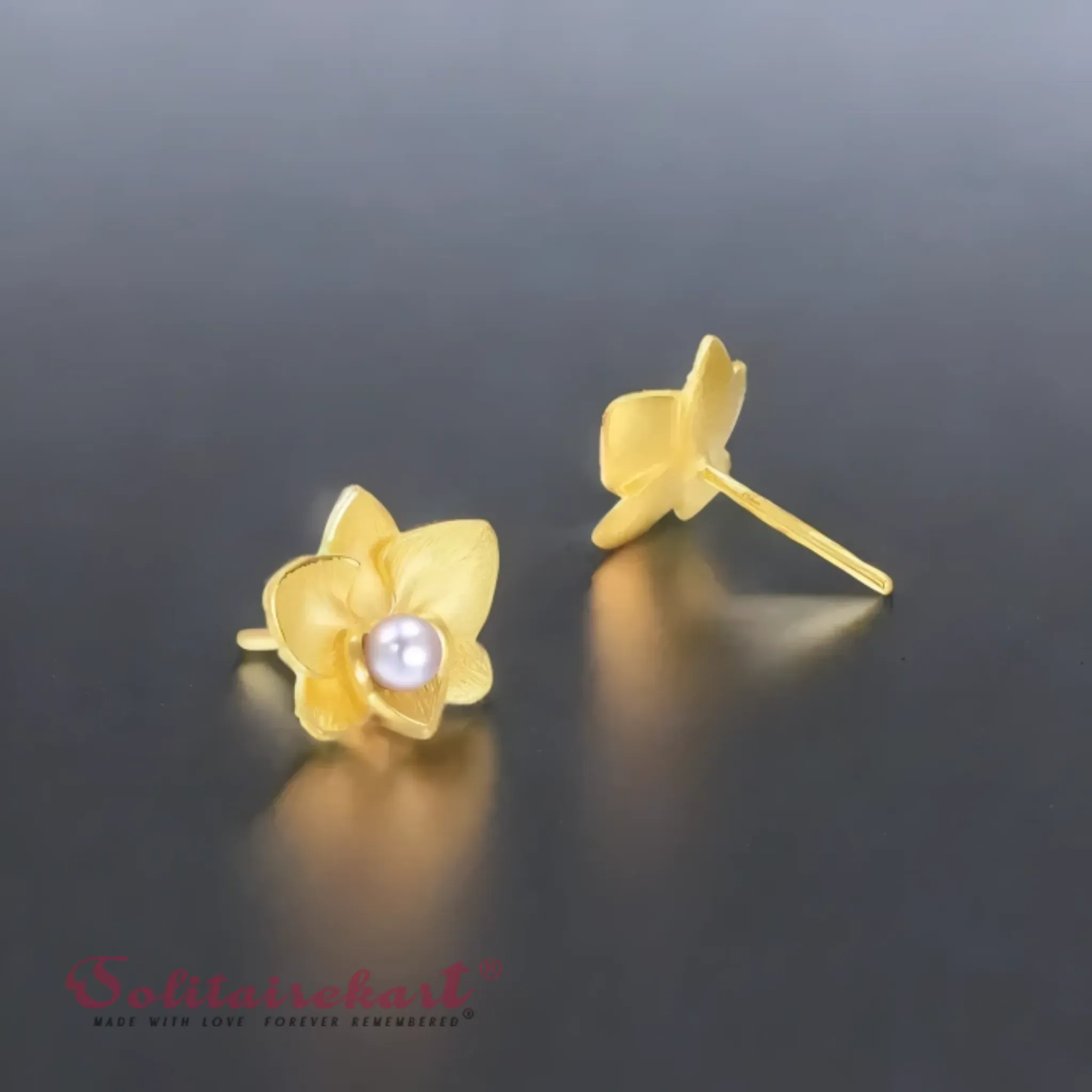 14K Gold 3.67grm Floral Blossom Stud