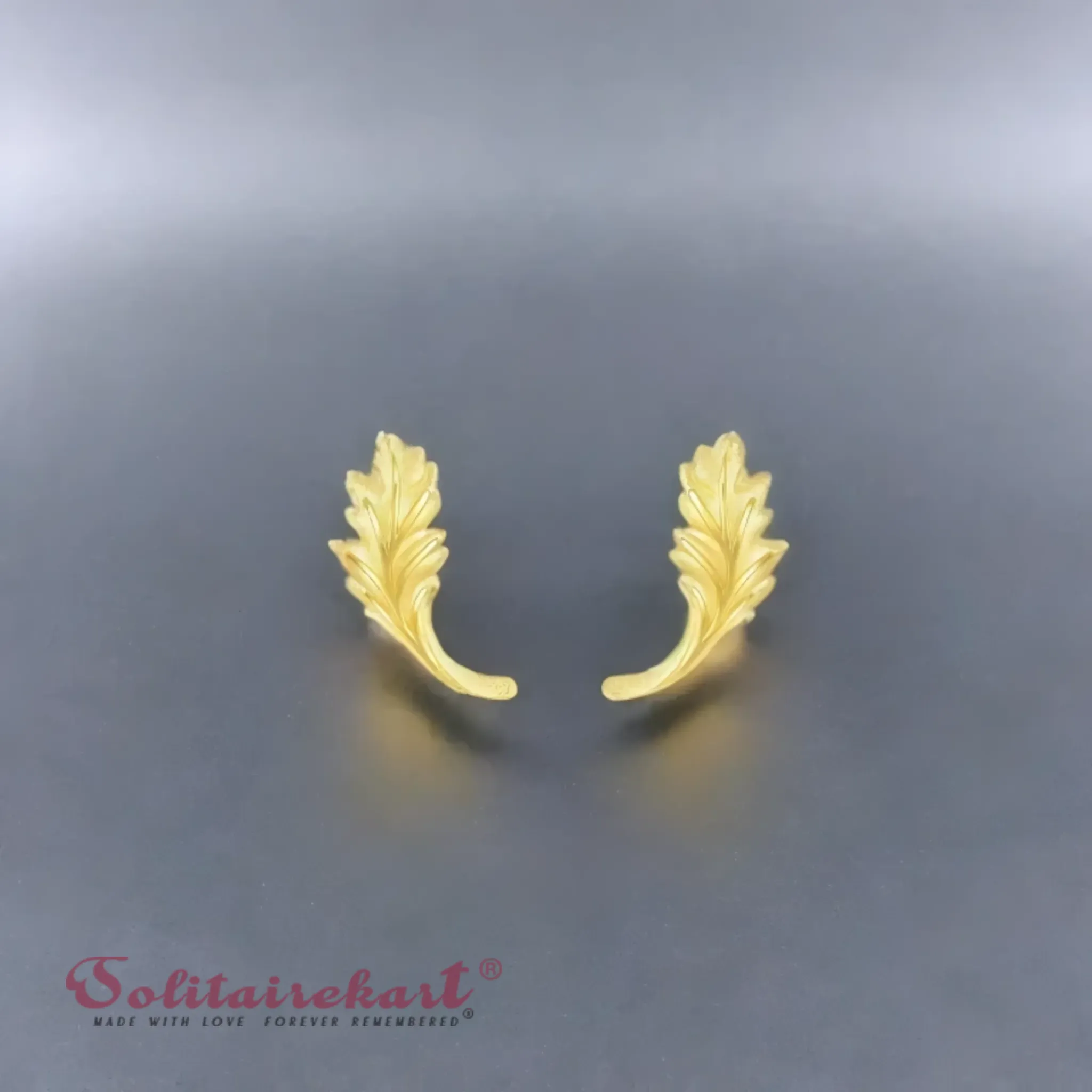 14K Gold 1.80grm Leaf Vine Studs