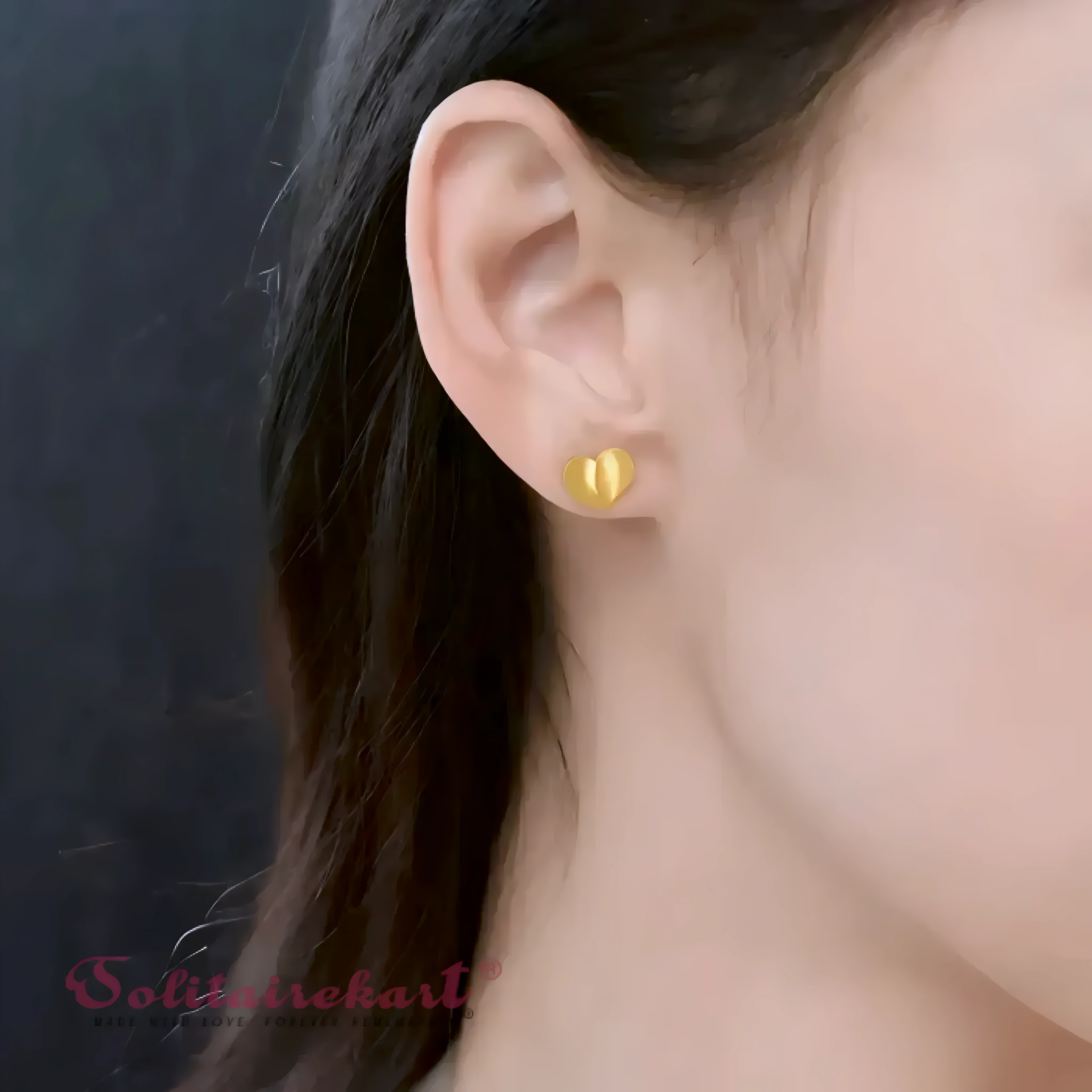 14K Gold 2.17grm Golden Petal Heart Studs