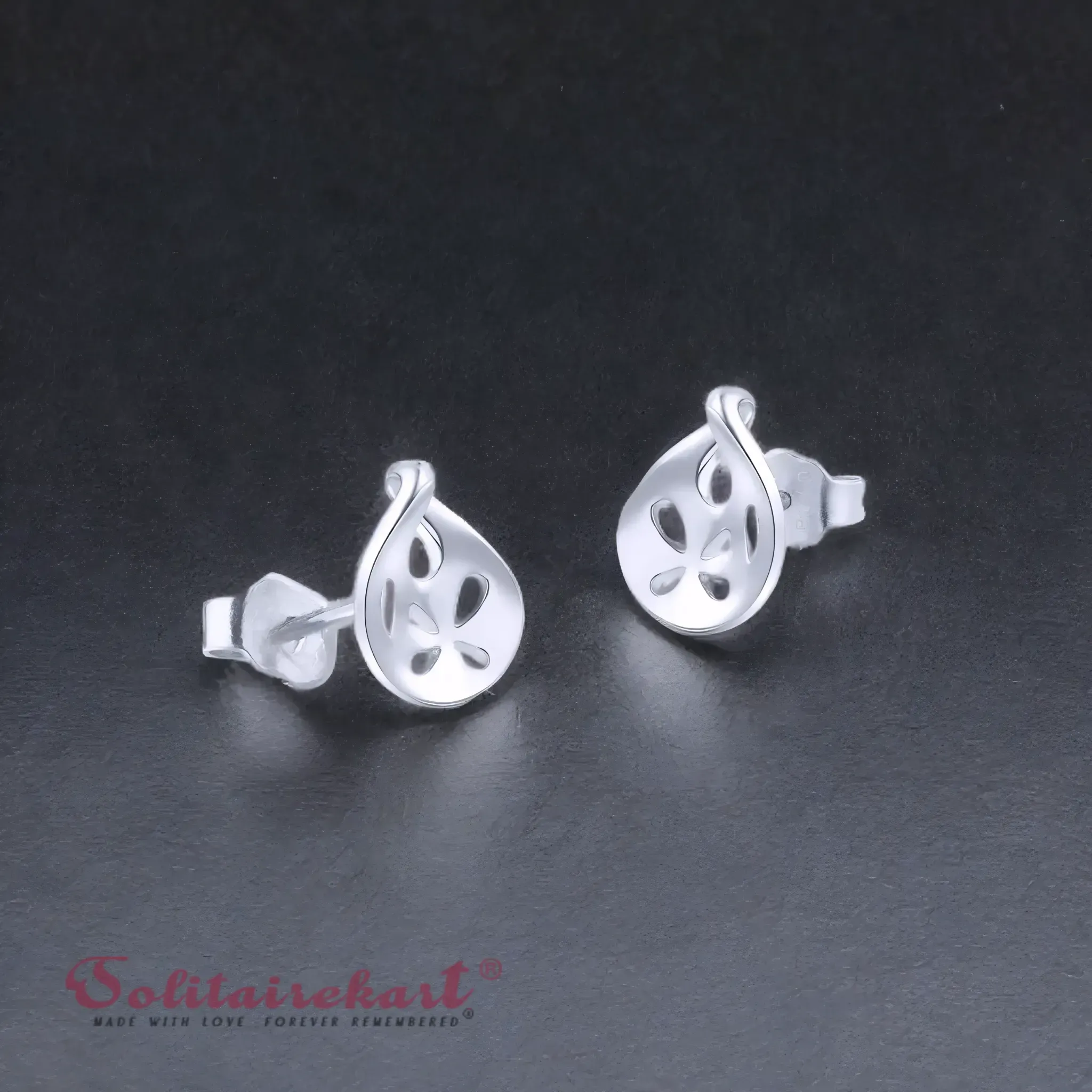 Solitairekart 2.36gm Elegant Teardrop Stud Earrings