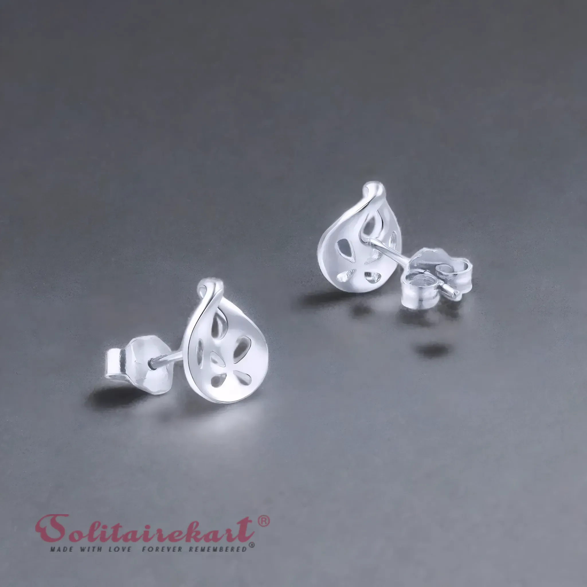 Solitairekart 2.36gm Elegant Teardrop Stud Earrings