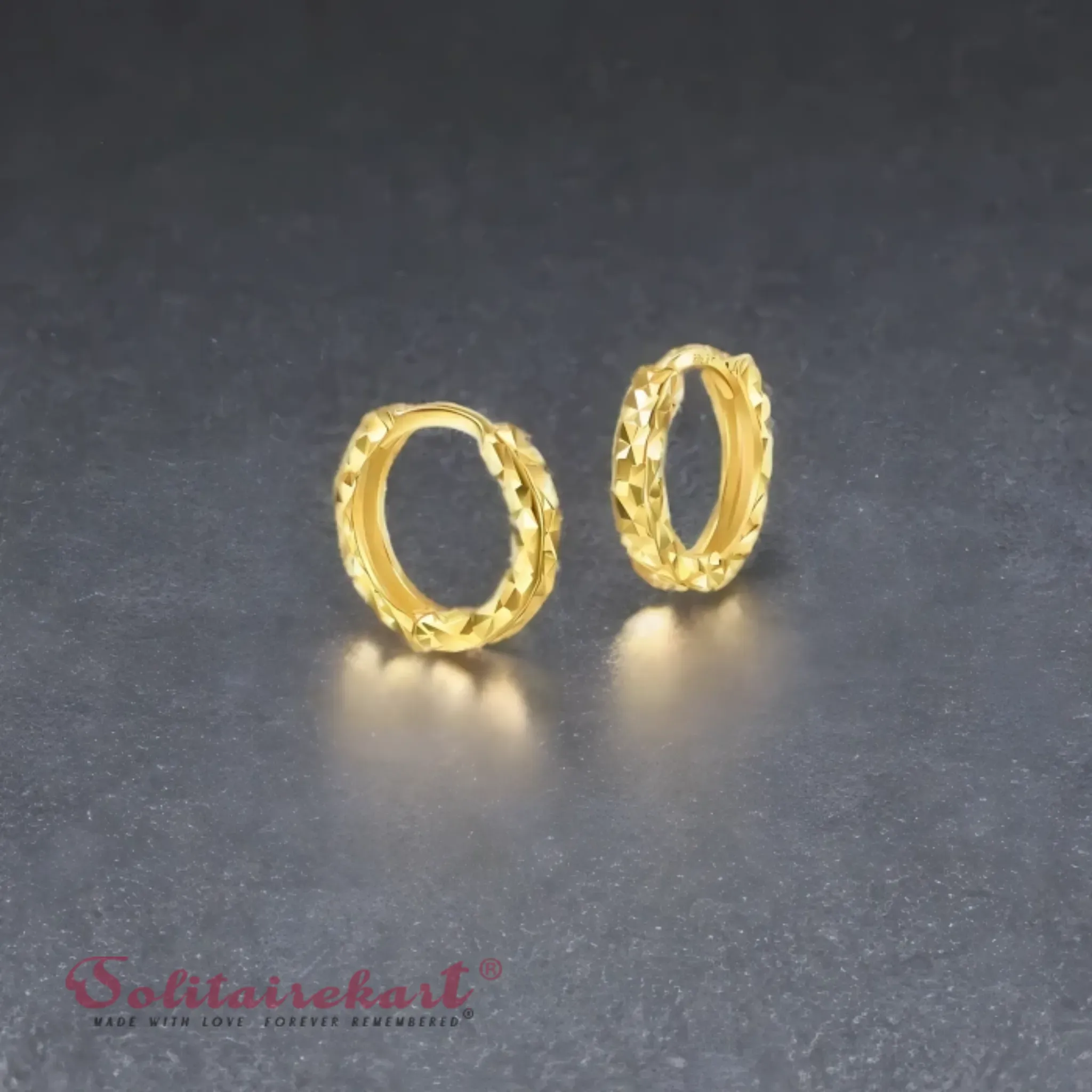 14K Gold 1.72grm Hoop Earring