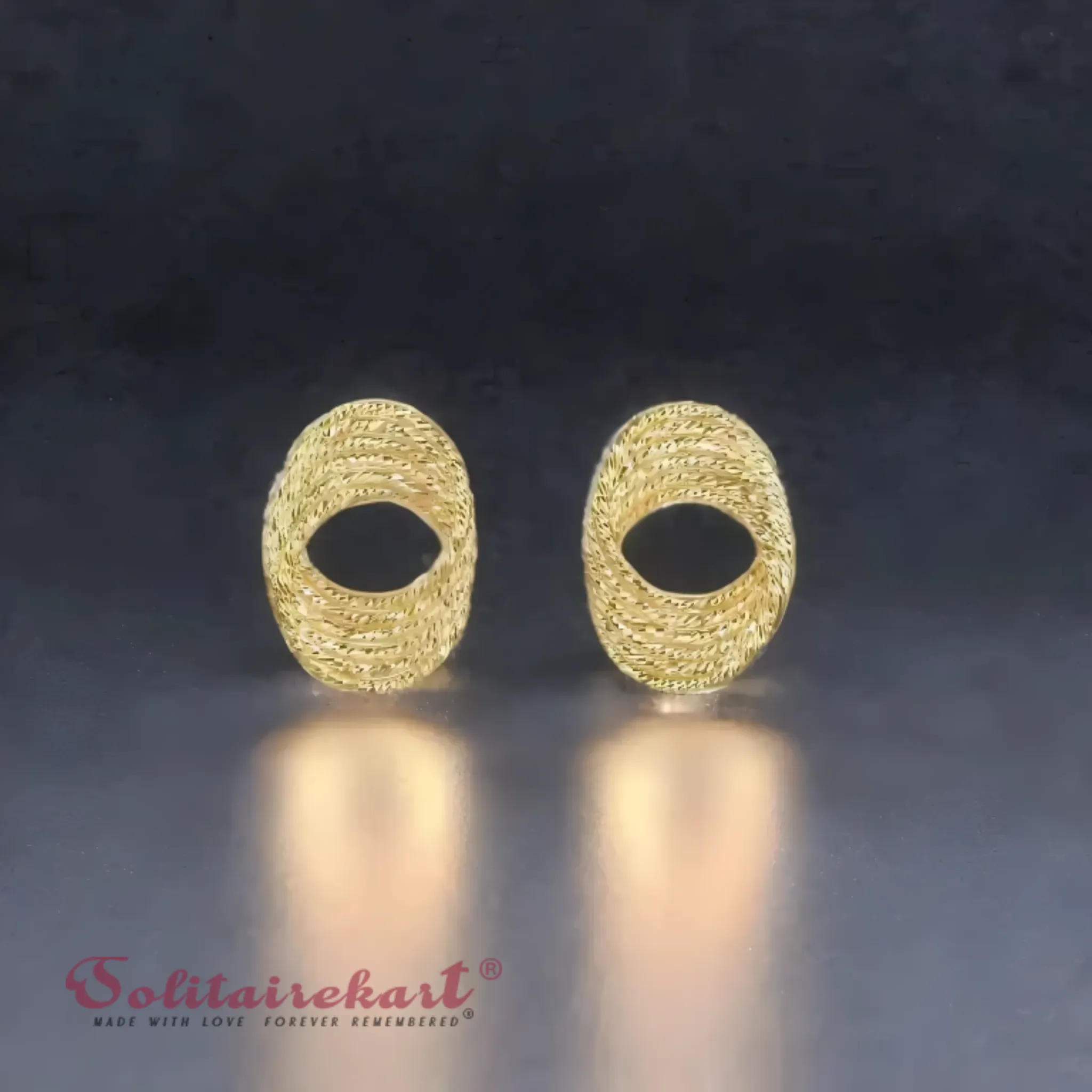 14K Gold 3.26g Oval-Shaped Stud Earrings