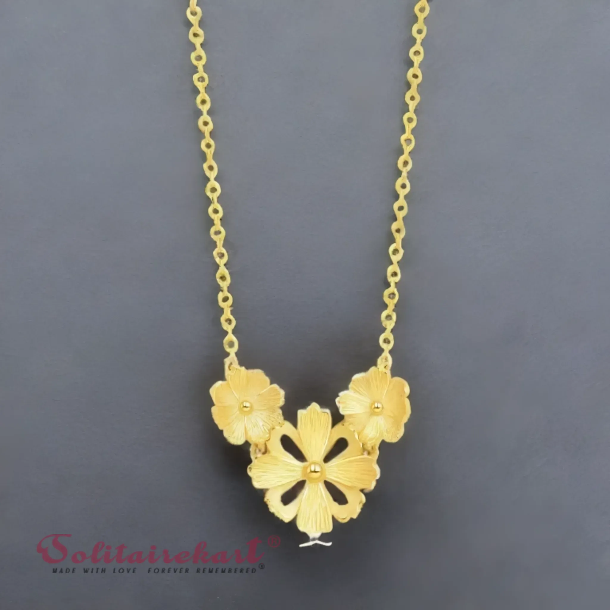 14K Gold Three Flower Pendant