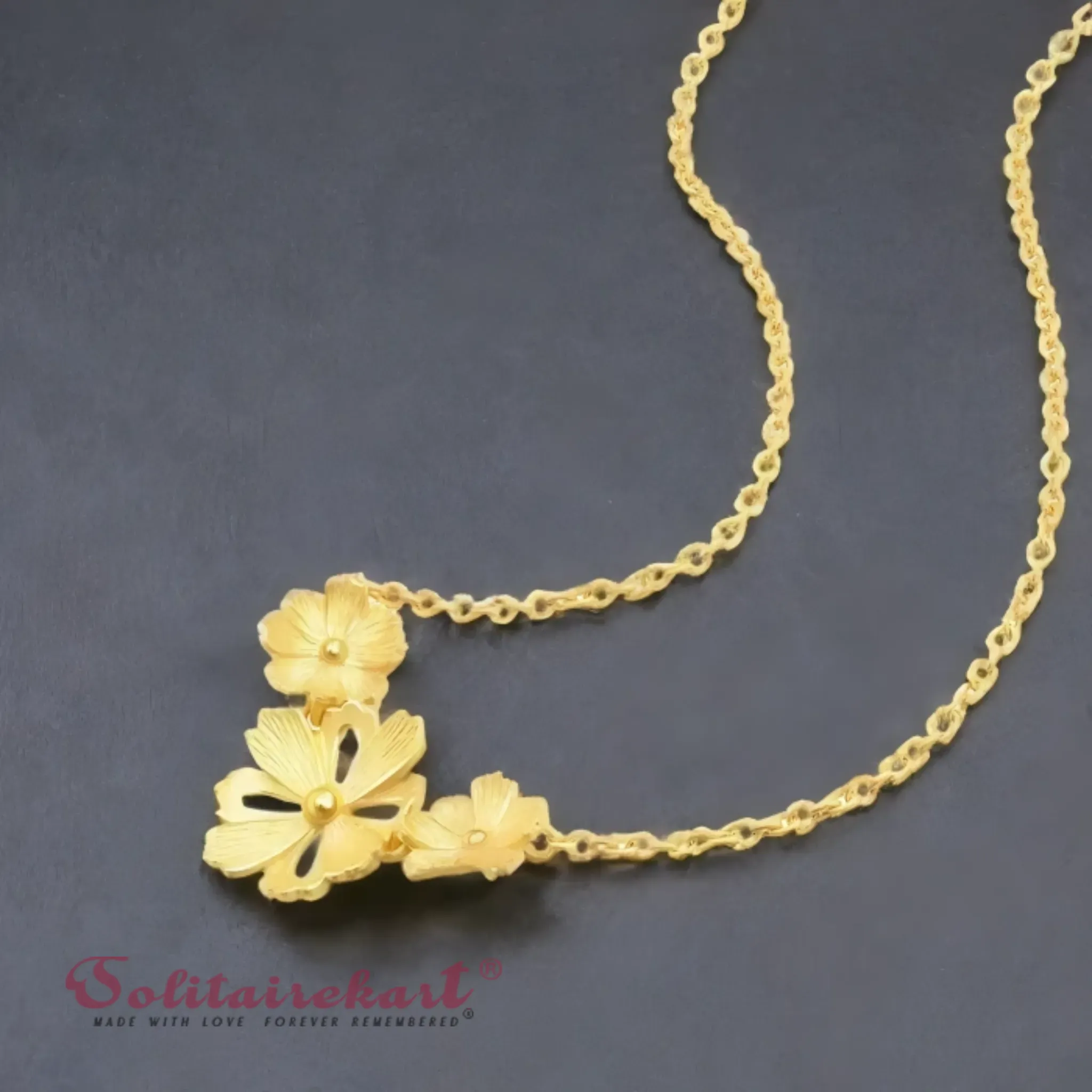 14K Gold Three Flower Pendant