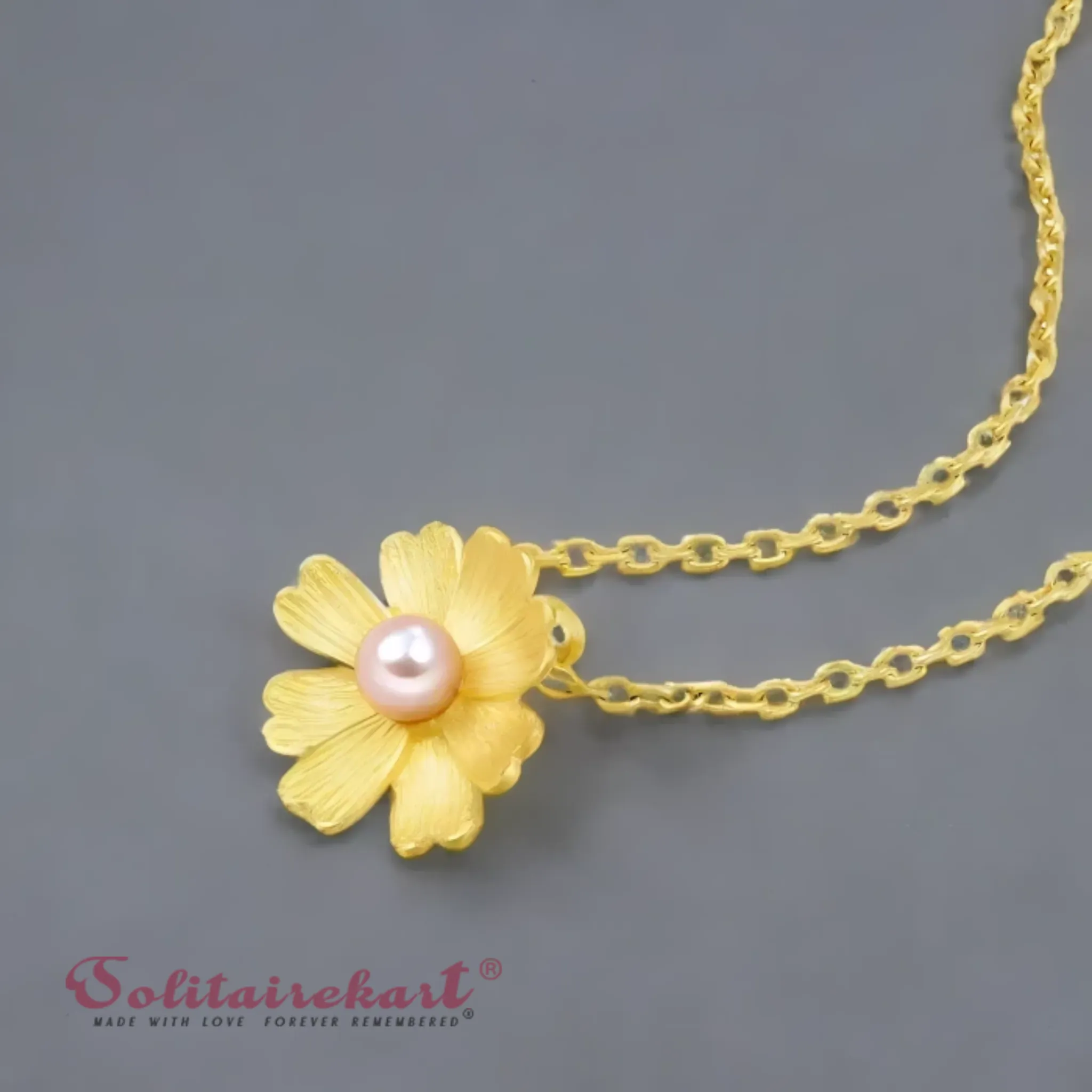 14K Yellow Gold Blossom Flower Pendant 1.40g