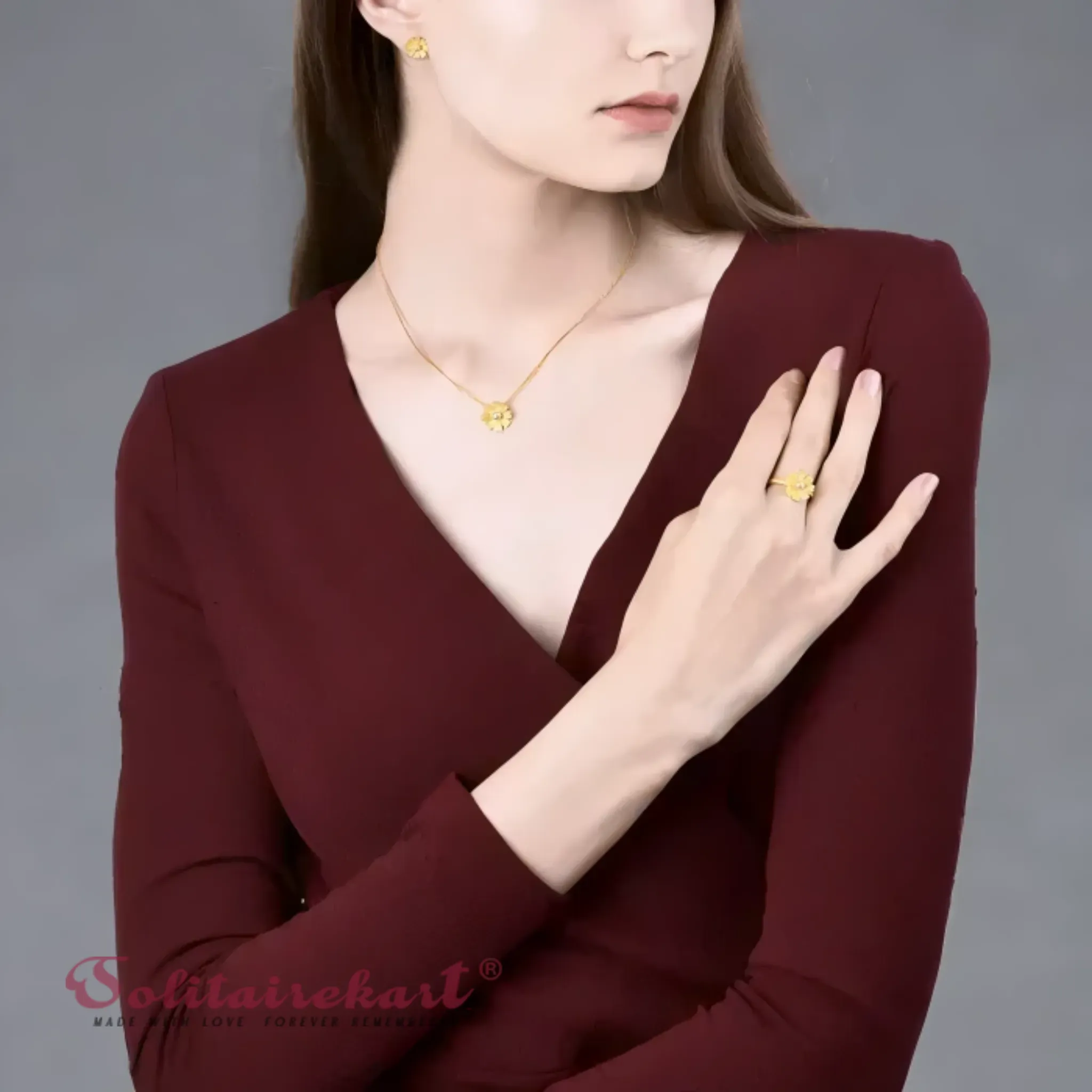 14K Yellow Gold Blossom Flower Pendant 1.40g