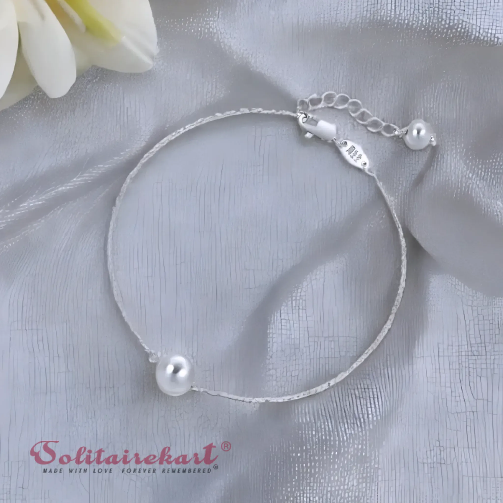 Solitairekart Platinum Pearl Station Bracelet 1.946gm Weight For Woman.