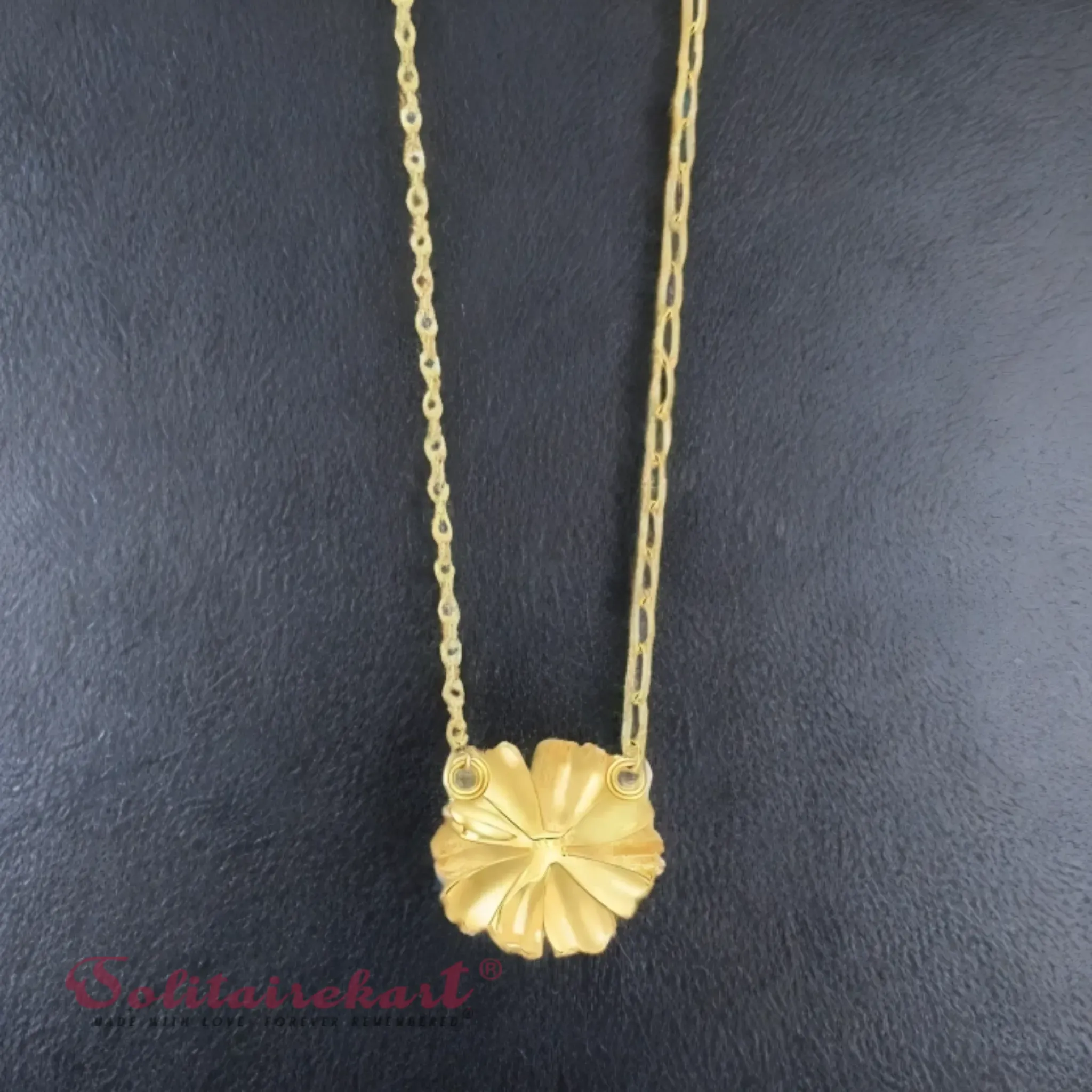 14K Yellow Gold Blossom Flower Pendant 4.31g