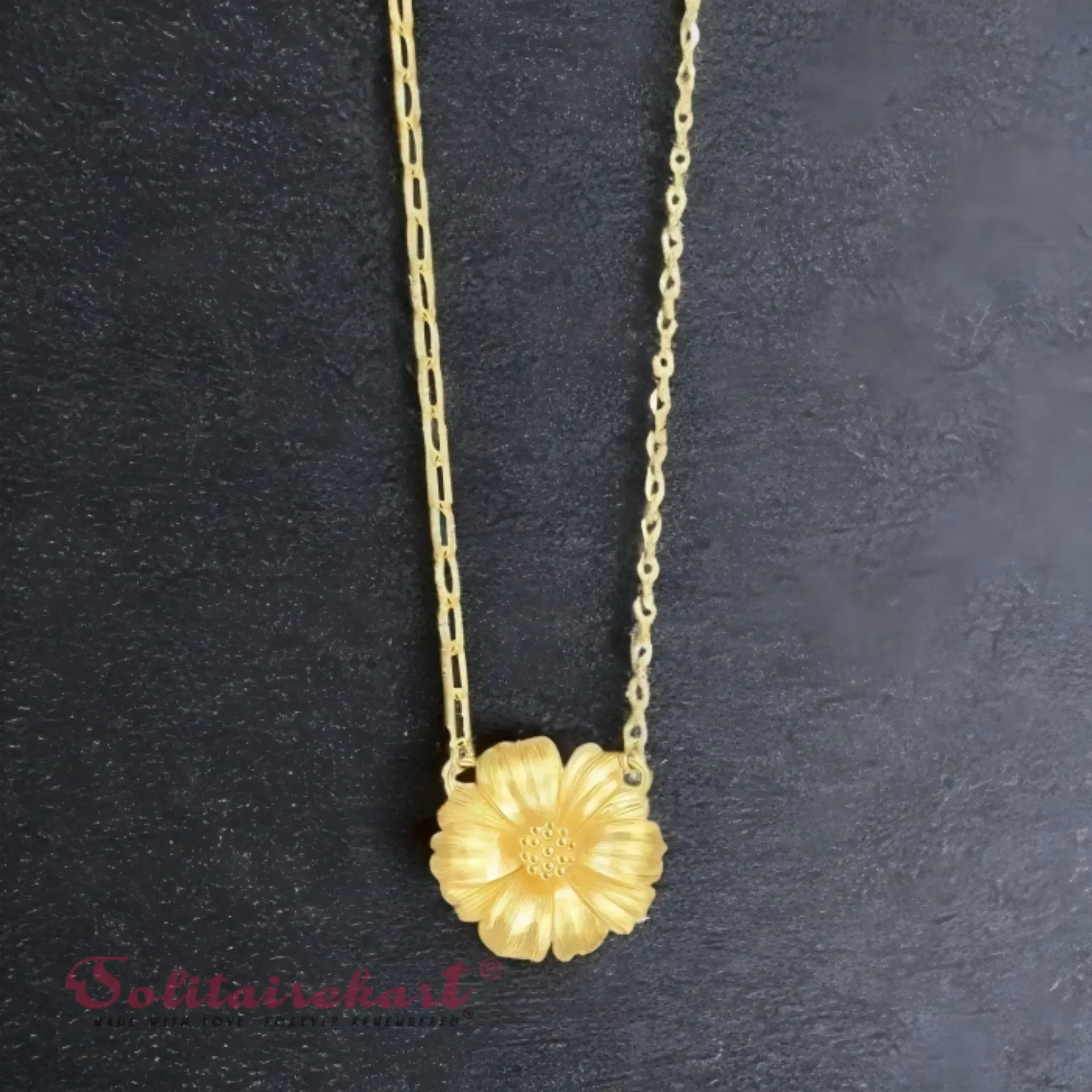 14K Yellow Gold Blossom Flower Pendant 4.31g