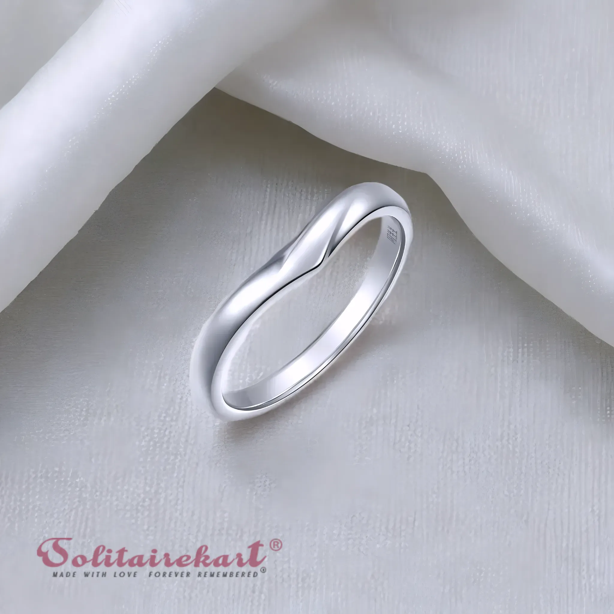 Solitairekart Platinum Wishbone Style Band Ring 4.566gm For Unisex.