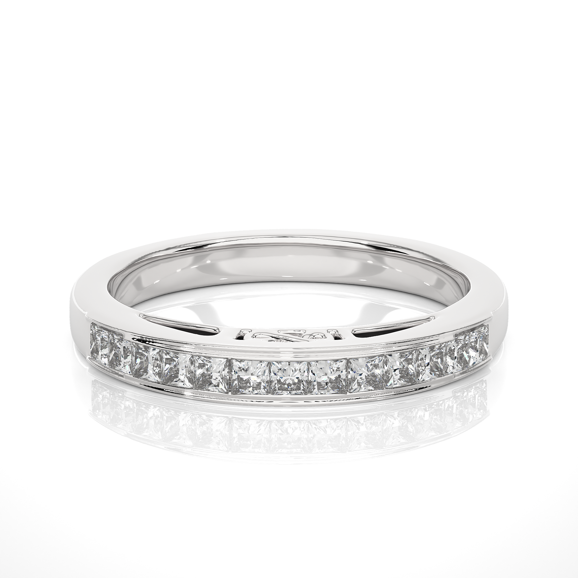 0.32 Carat SI Color VS1 Clarity Diamond Studded Natural Diamond Ring.