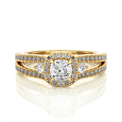 0.96 Carat I Color VS2 Clarity Diamond Studded Natural Diamond Ring