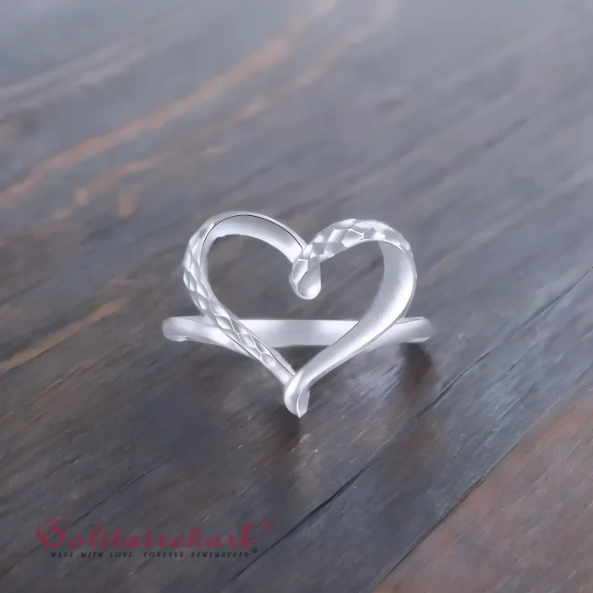 Solitairekart Platinum Loving Heart Style Band Ring 3.518gm Weight For Woman.