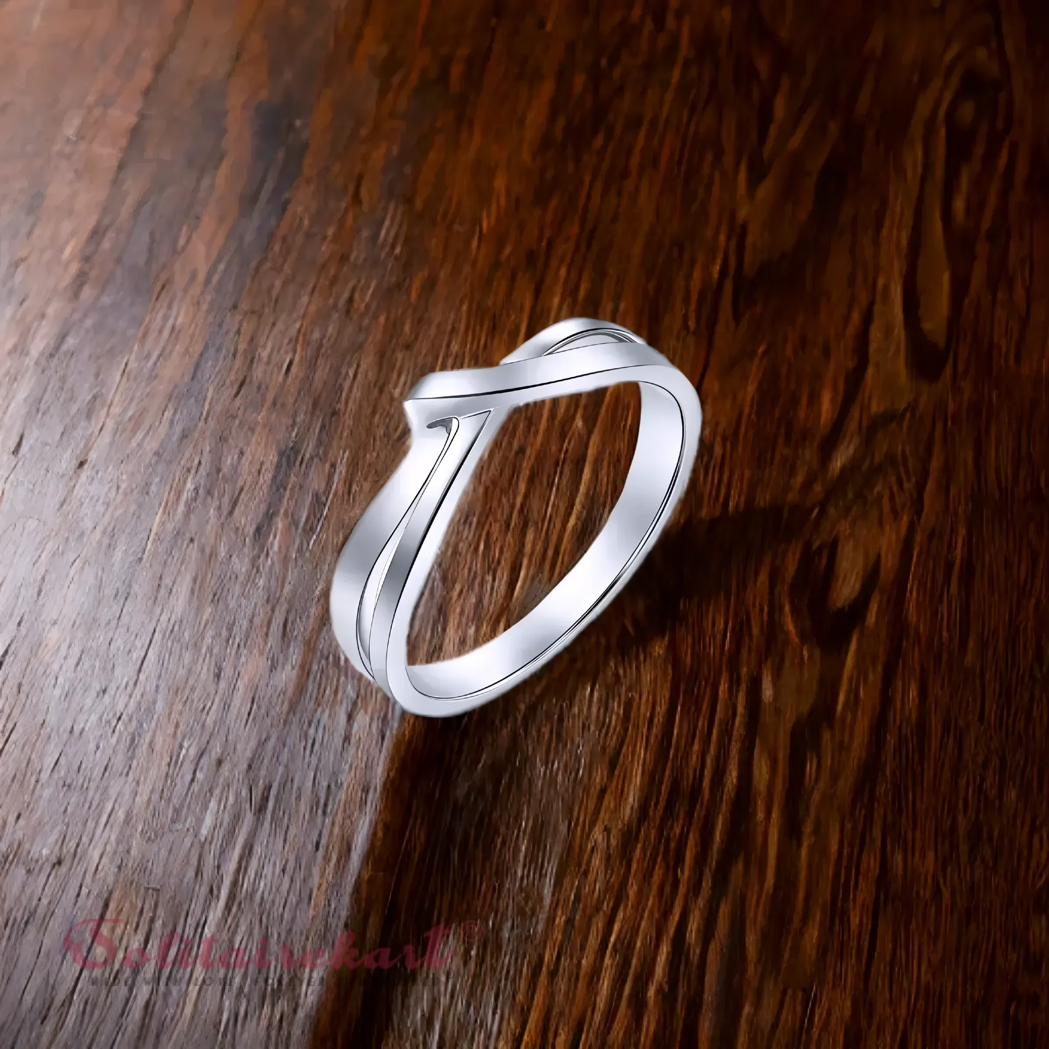 Solitairekart Platinum Rolling Style Band 4.604gm For Unisex.