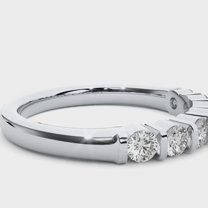 0.52 Carat HI Color VS1 Clarity Diamond Studded Natural Diamond Ring.