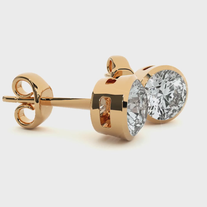 1.18 Carat G Color VS1 Clarity Diamond Studded Natural Diamond Studs Earrings.
