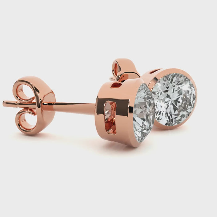 1.18 Carat G Color VS1 Clarity Diamond Studded Natural Diamond Studs Earrings.