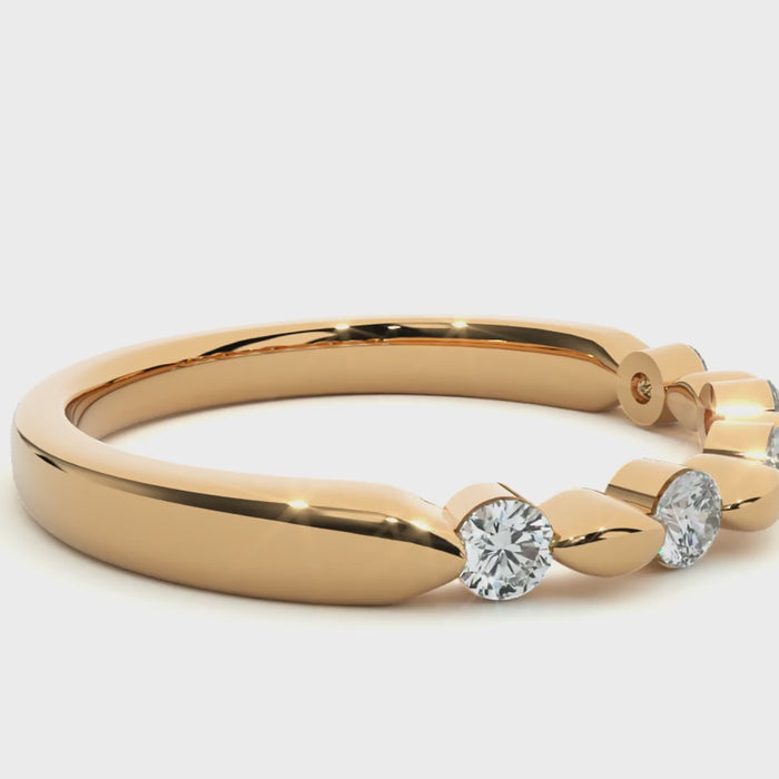 0.26 Carat H Color VS1 Clarity Diamond Studded Natural Diamond Ring.