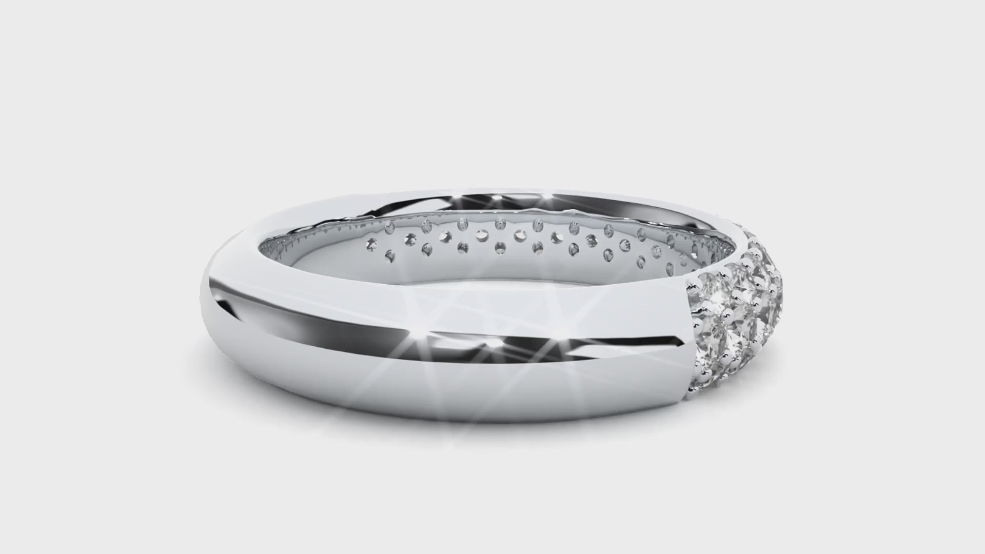 0.93 Carat HI Color VS1 Clarity Diamond Studded Natural Diamond Ring.